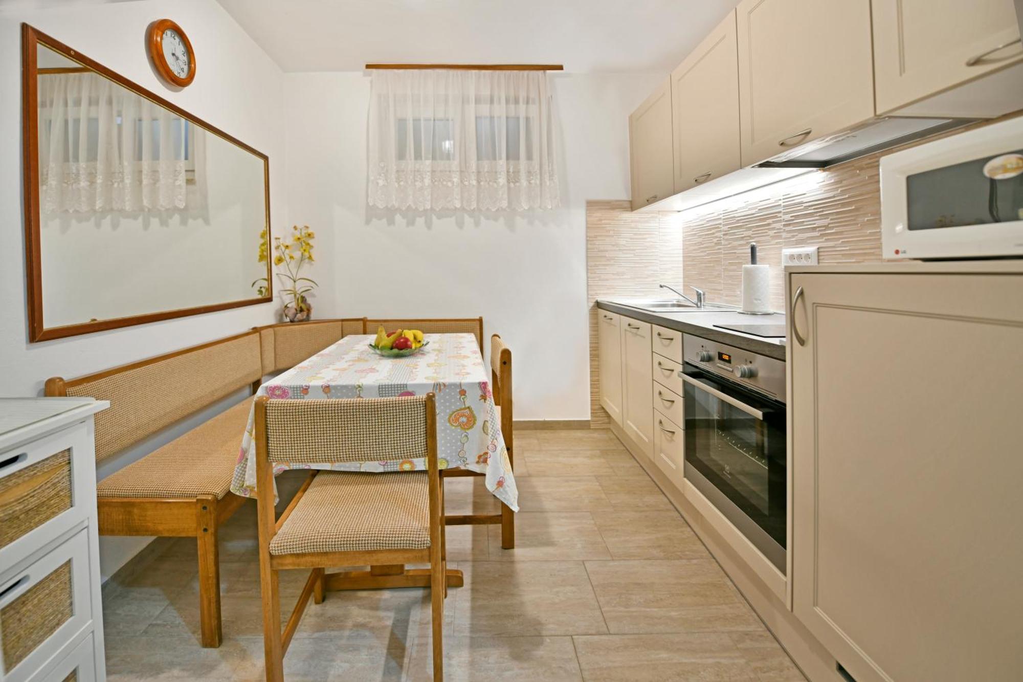 Apartment Slavica Vrvari โปเรช ห้อง รูปภาพ