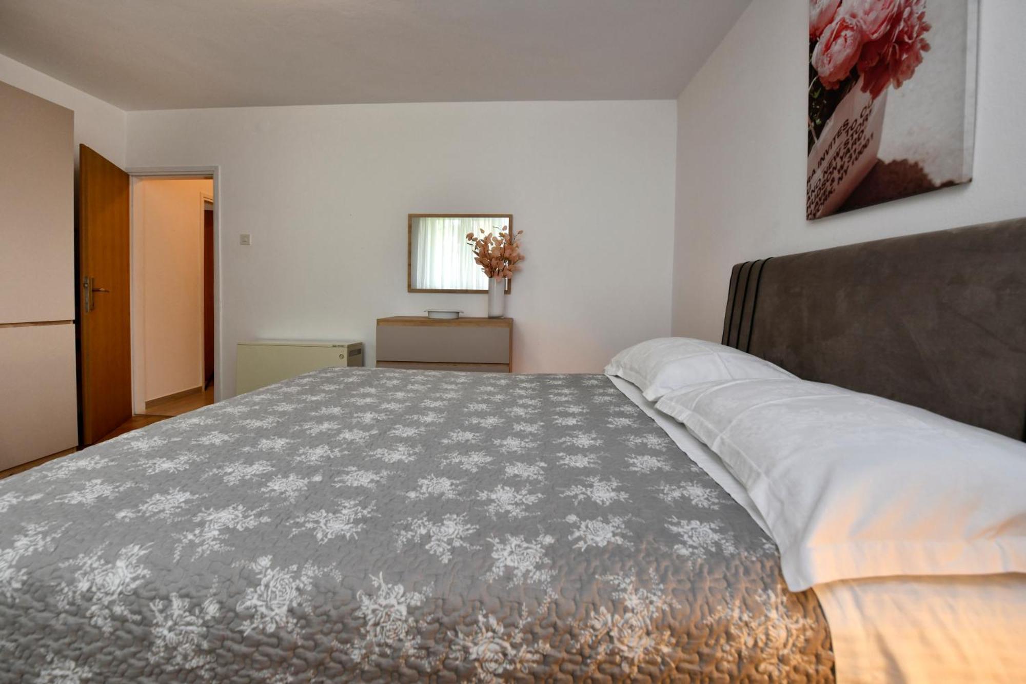Apartment Slavica Vrvari โปเรช ห้อง รูปภาพ