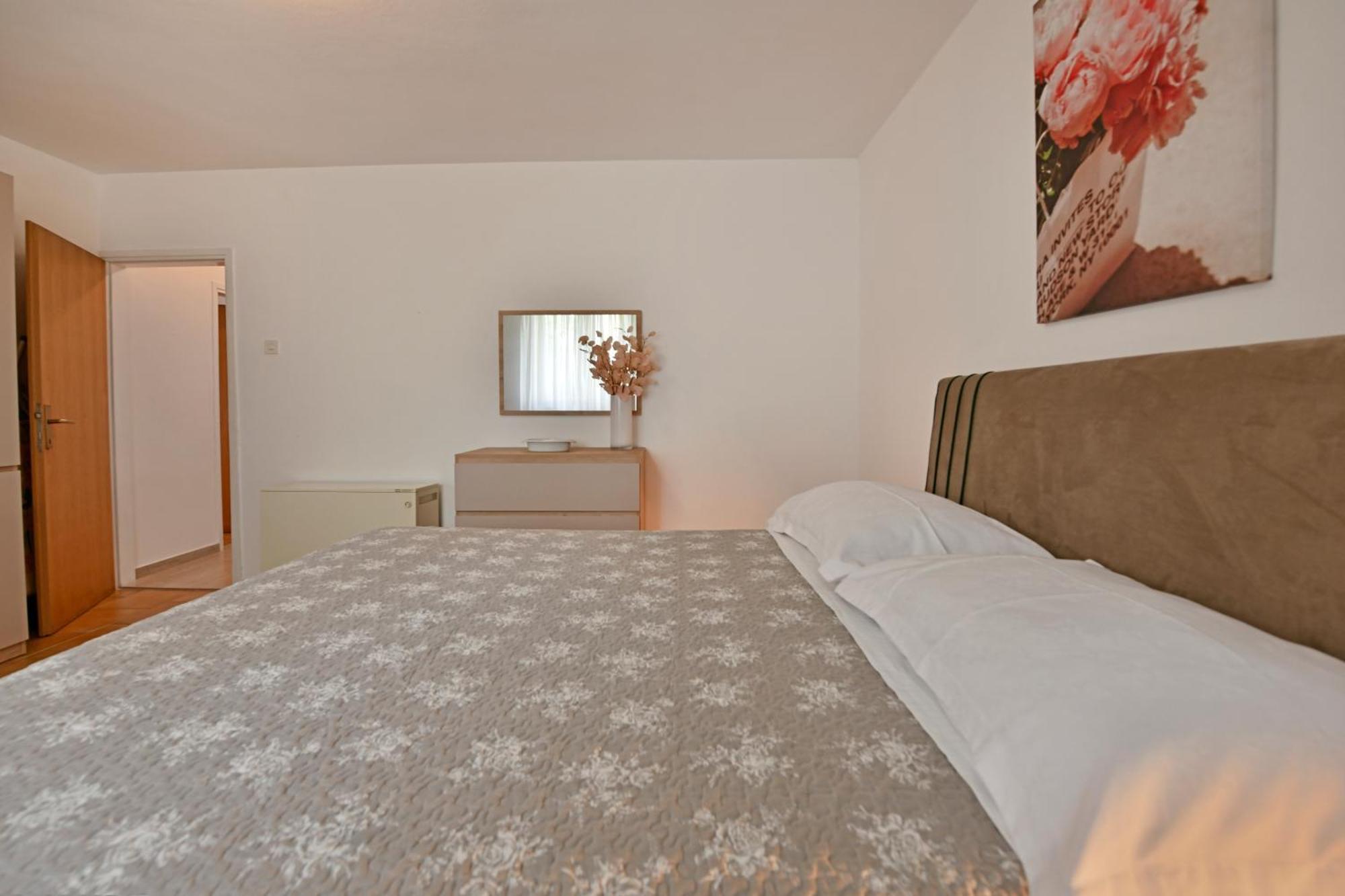 Apartment Slavica Vrvari โปเรช ห้อง รูปภาพ
