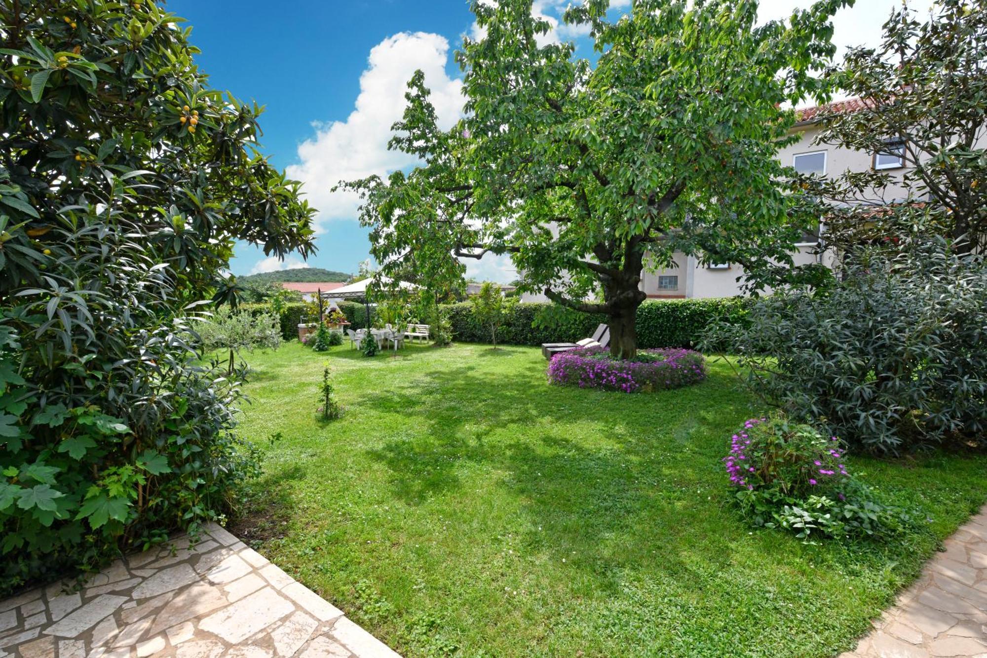 Apartment Slavica Vrvari โปเรช ภายนอก รูปภาพ